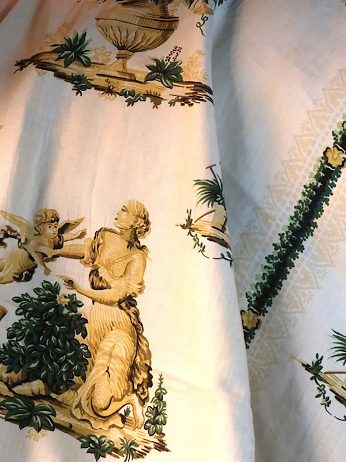 White Toile