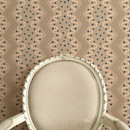 Madame Ziggle Wallpaper - Oat