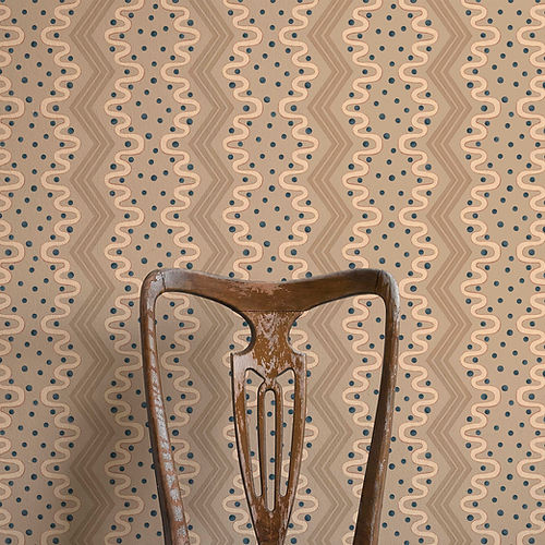Madame Ziggle Wallpaper - Oat