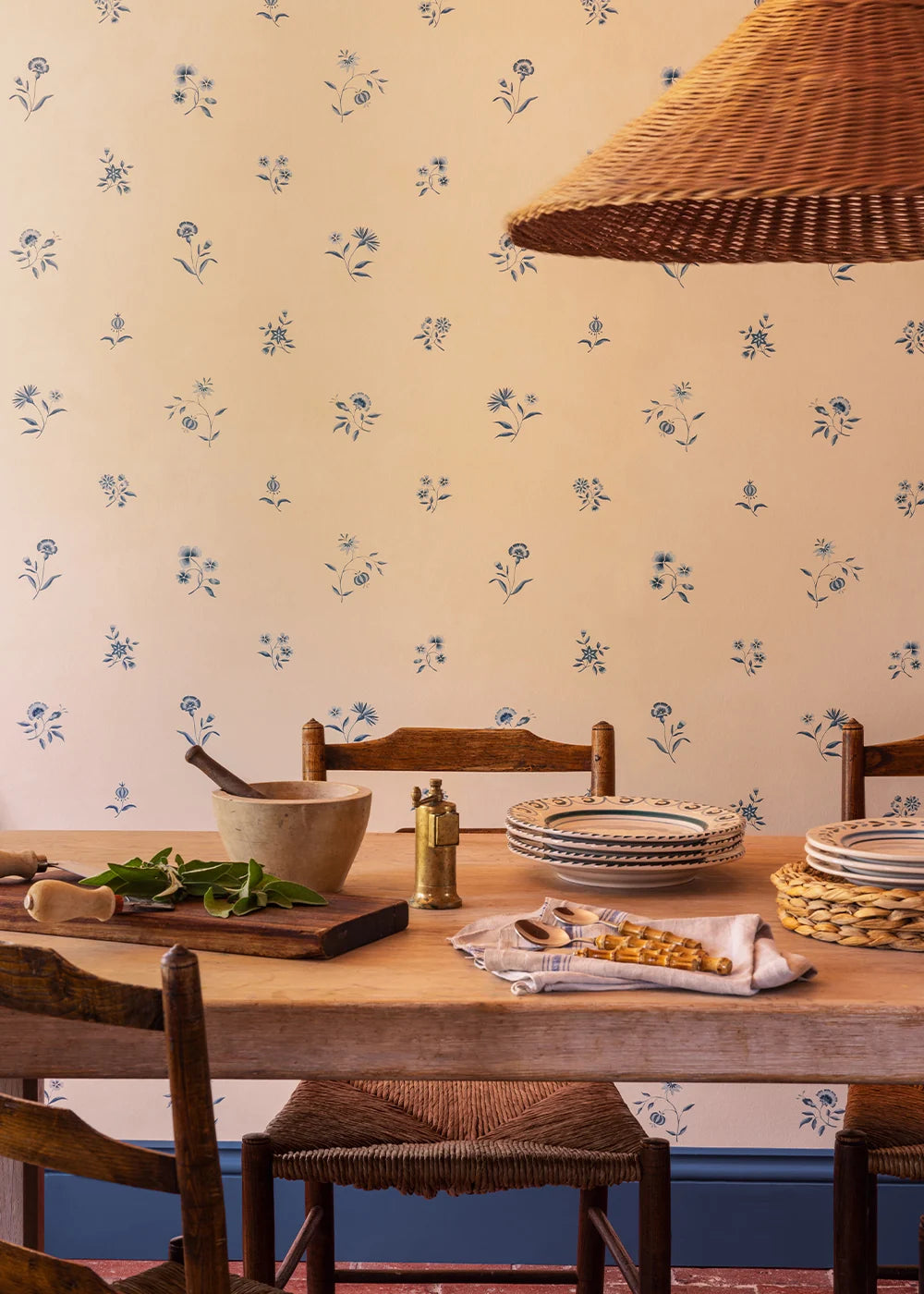 Mirabel Sprig Wallpaper - Delft
