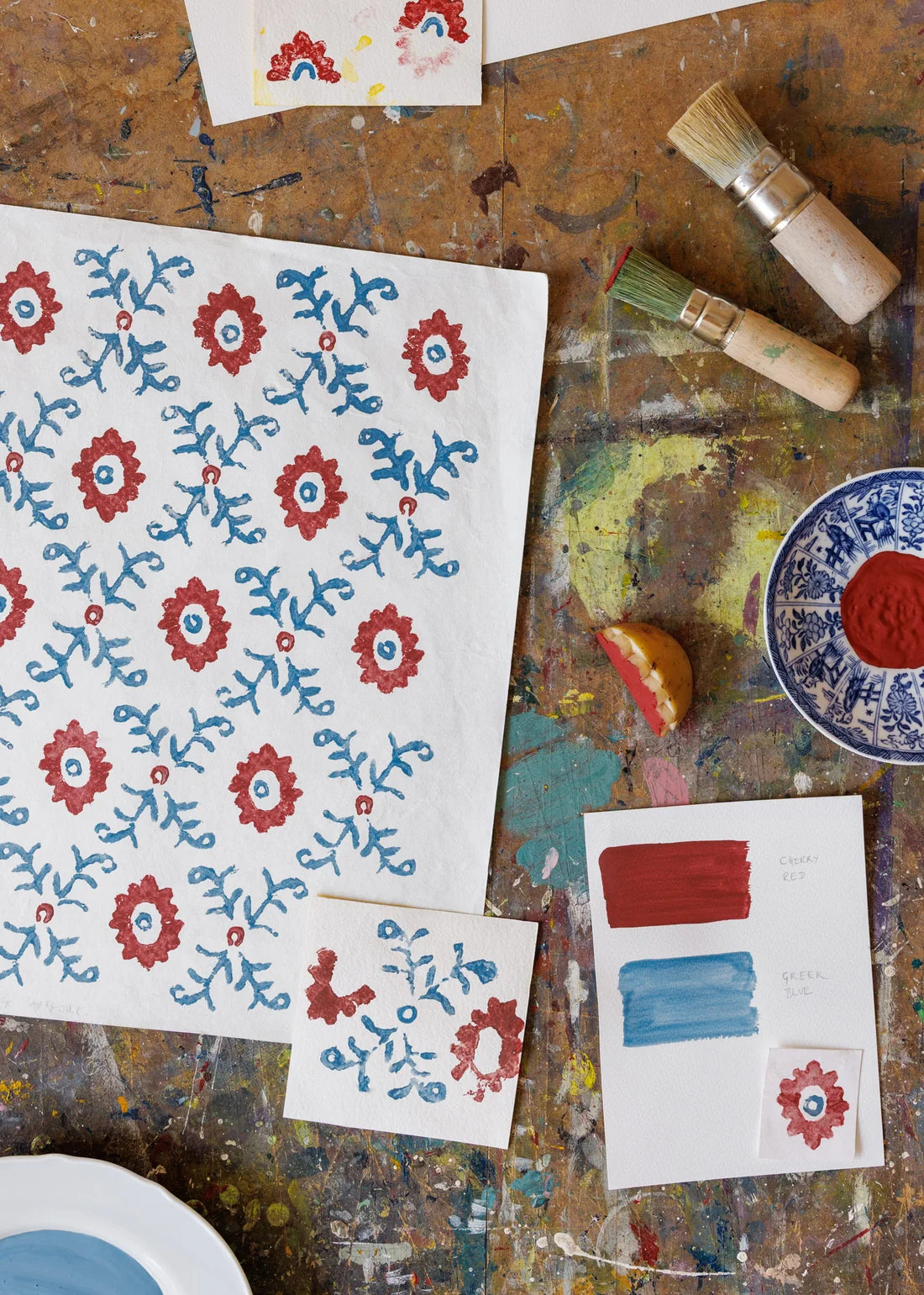 Folk Flower Wallpaper - Red/ Blue