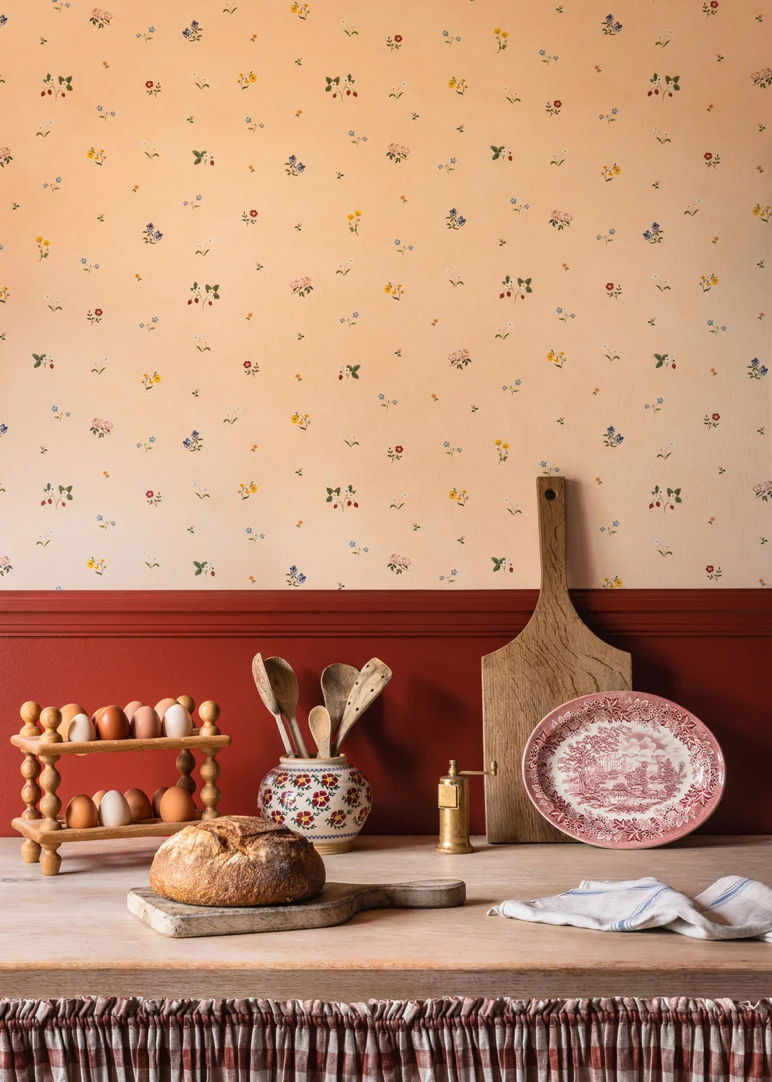 Herbarium Ditsy Wallpaper - Blush