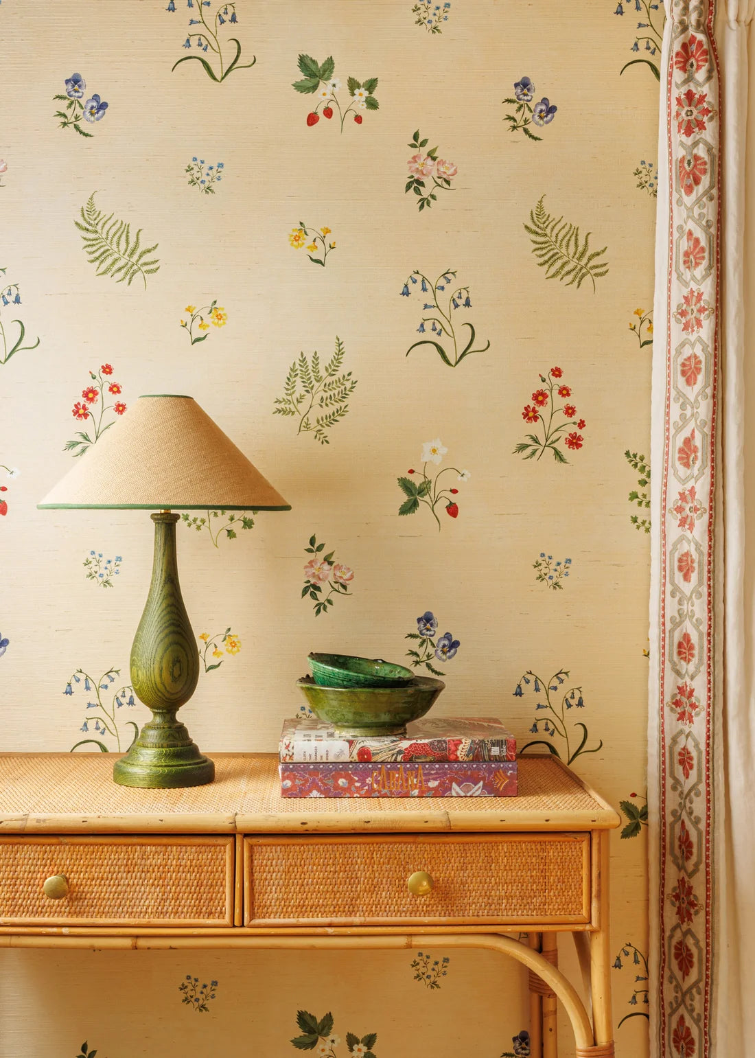 Herbarium Wildflower Grasscloth Wallpaper - Blush