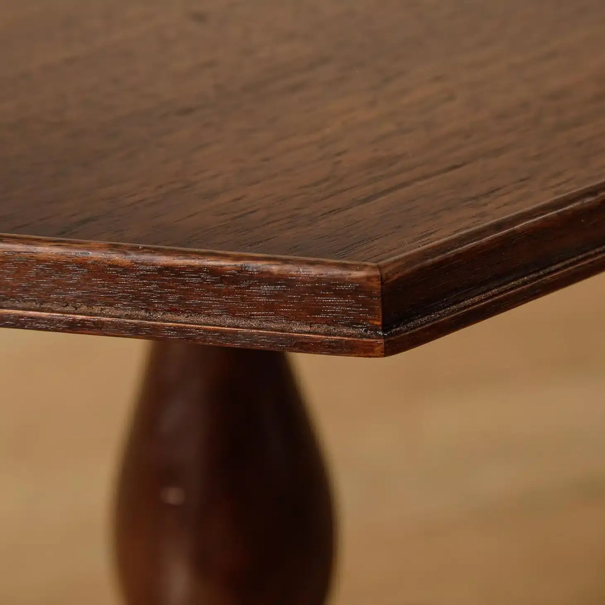 Single Baluster Table