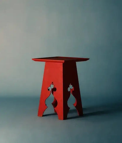 Madder Table