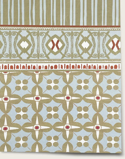 Button Frieze Wallpaper - Oak Medallion