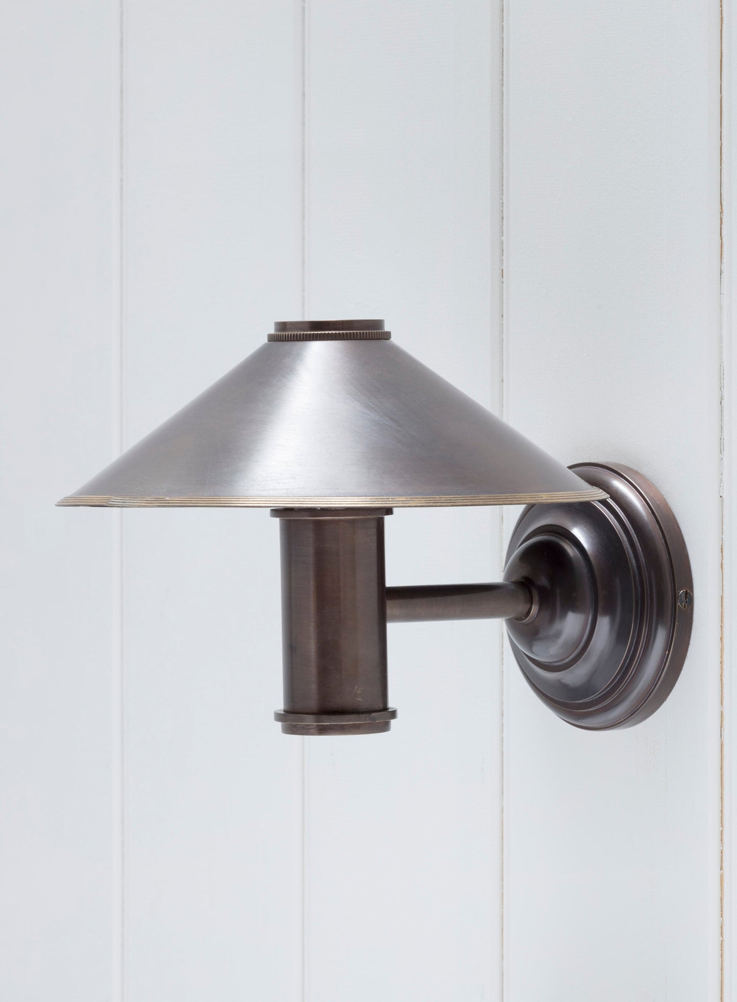 Benn Wall Lantern (Reeded Shade)