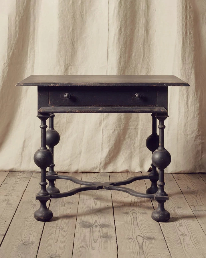 Tavern Table