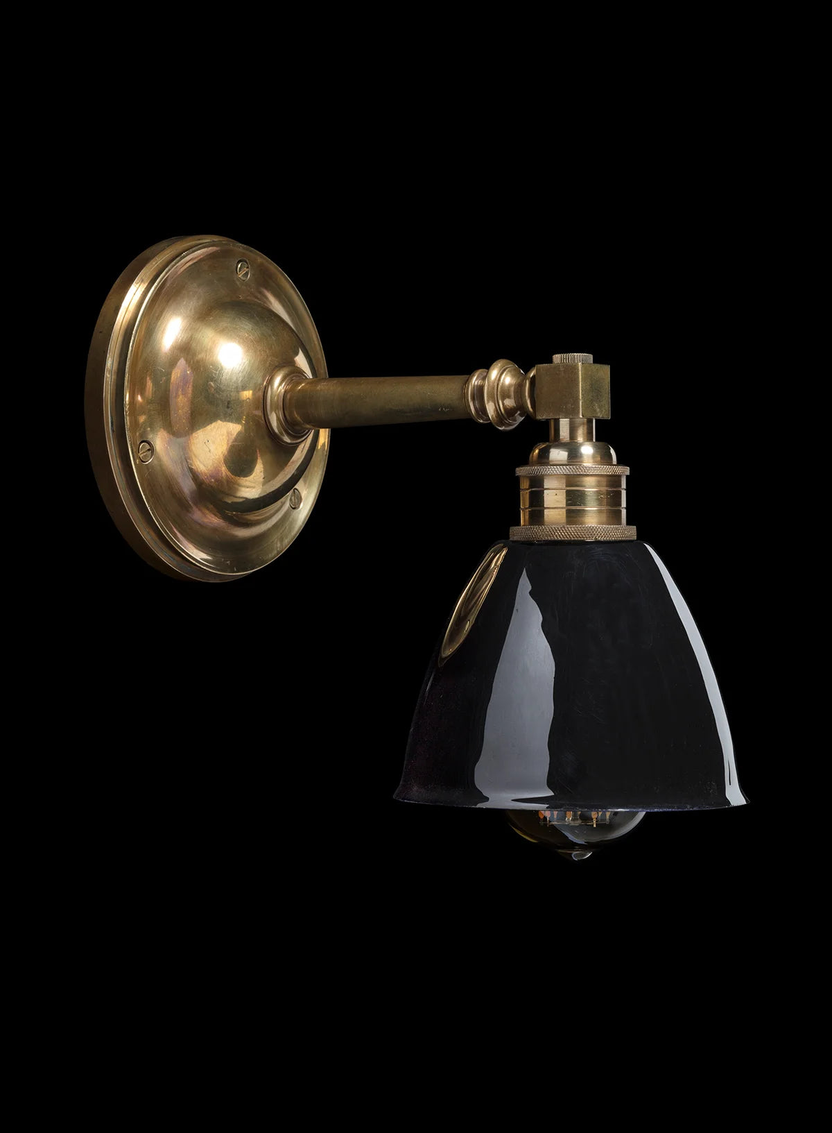 Walter Enamel Wall Lantern