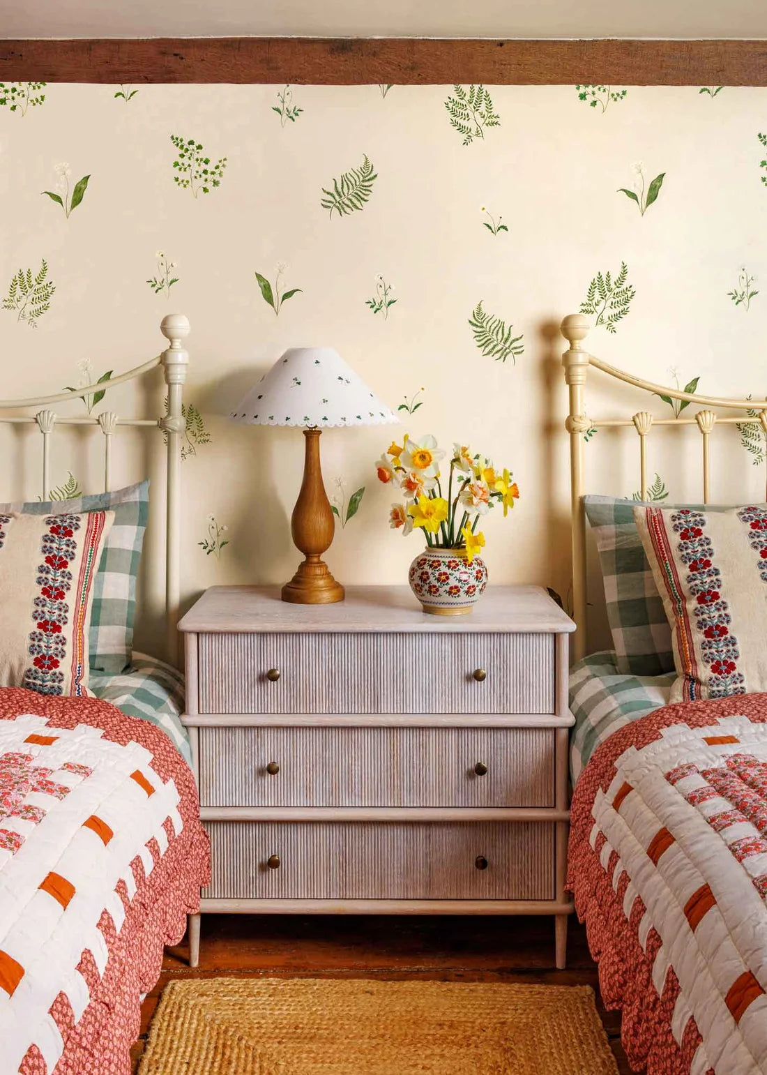 Herbarium Forest Wallpaper - Ivory