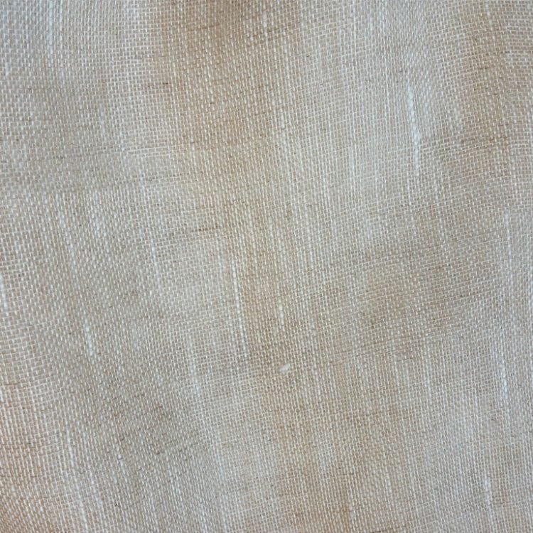 Mistral 335 - 02 Bone