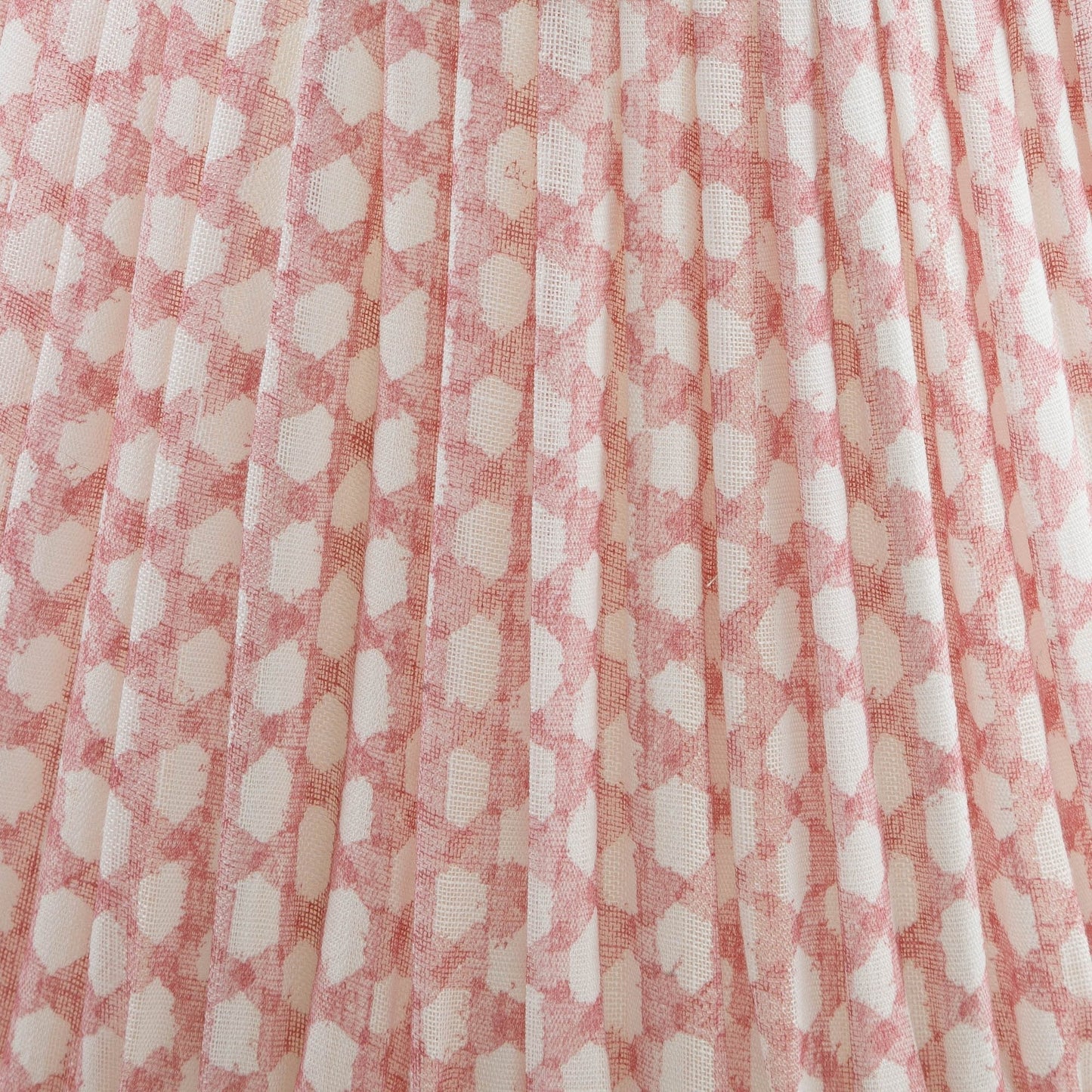 16 Inch Round Gathered Bedwyn Lampshade - Pink Wicker