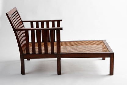 Hill Station Chaise