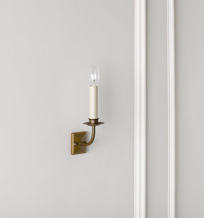 Diddling Light with US Mounting Plate - Antique Brass