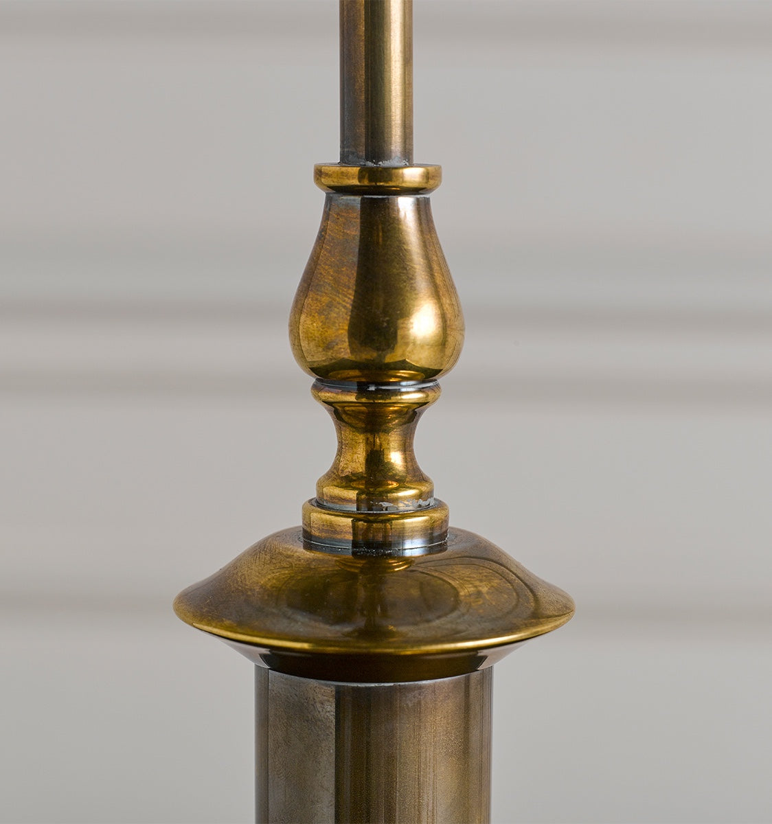 Dorchester Lamp with Shade - Antique Brass