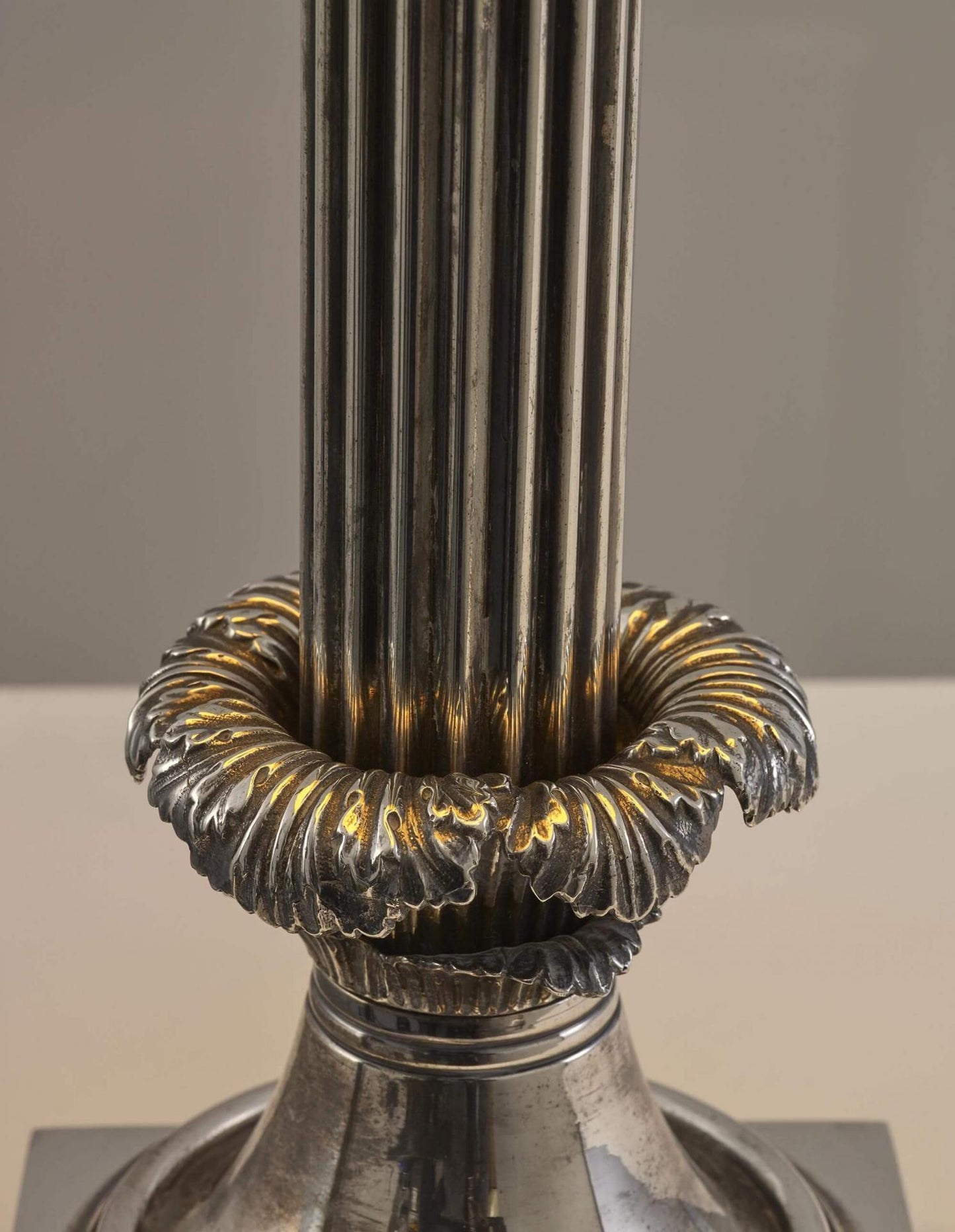 Arum Table Light