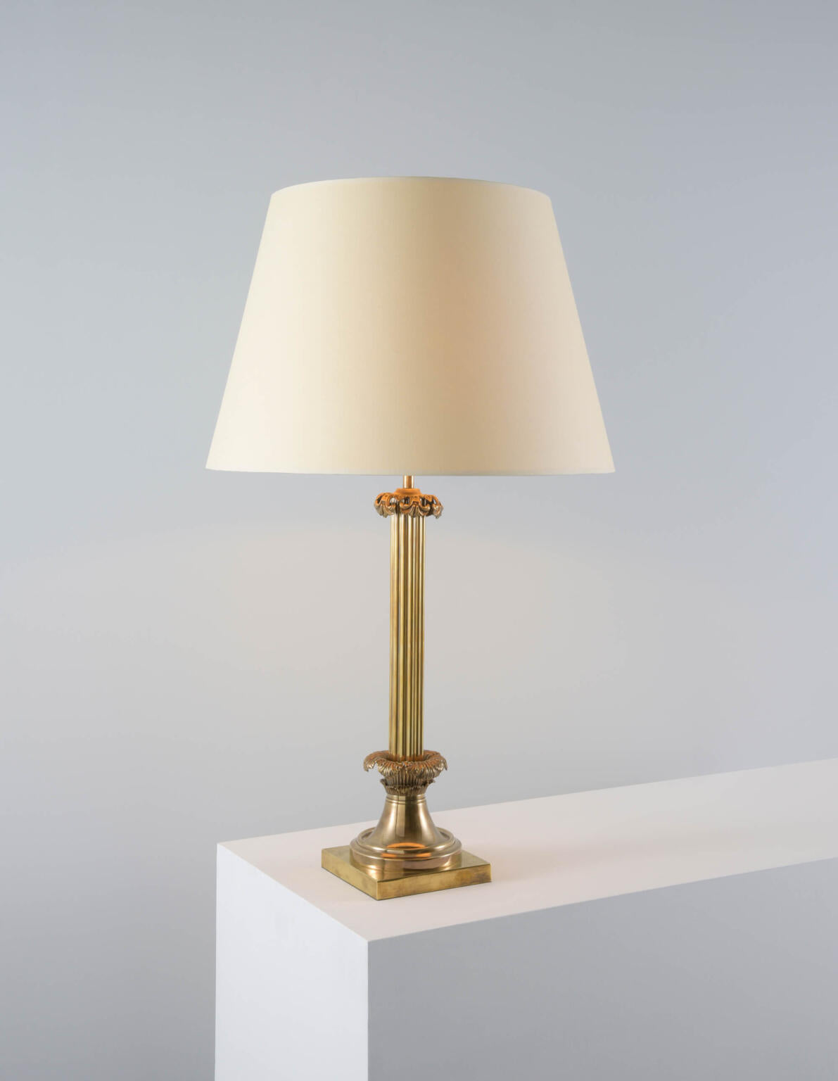 Arum Table Light