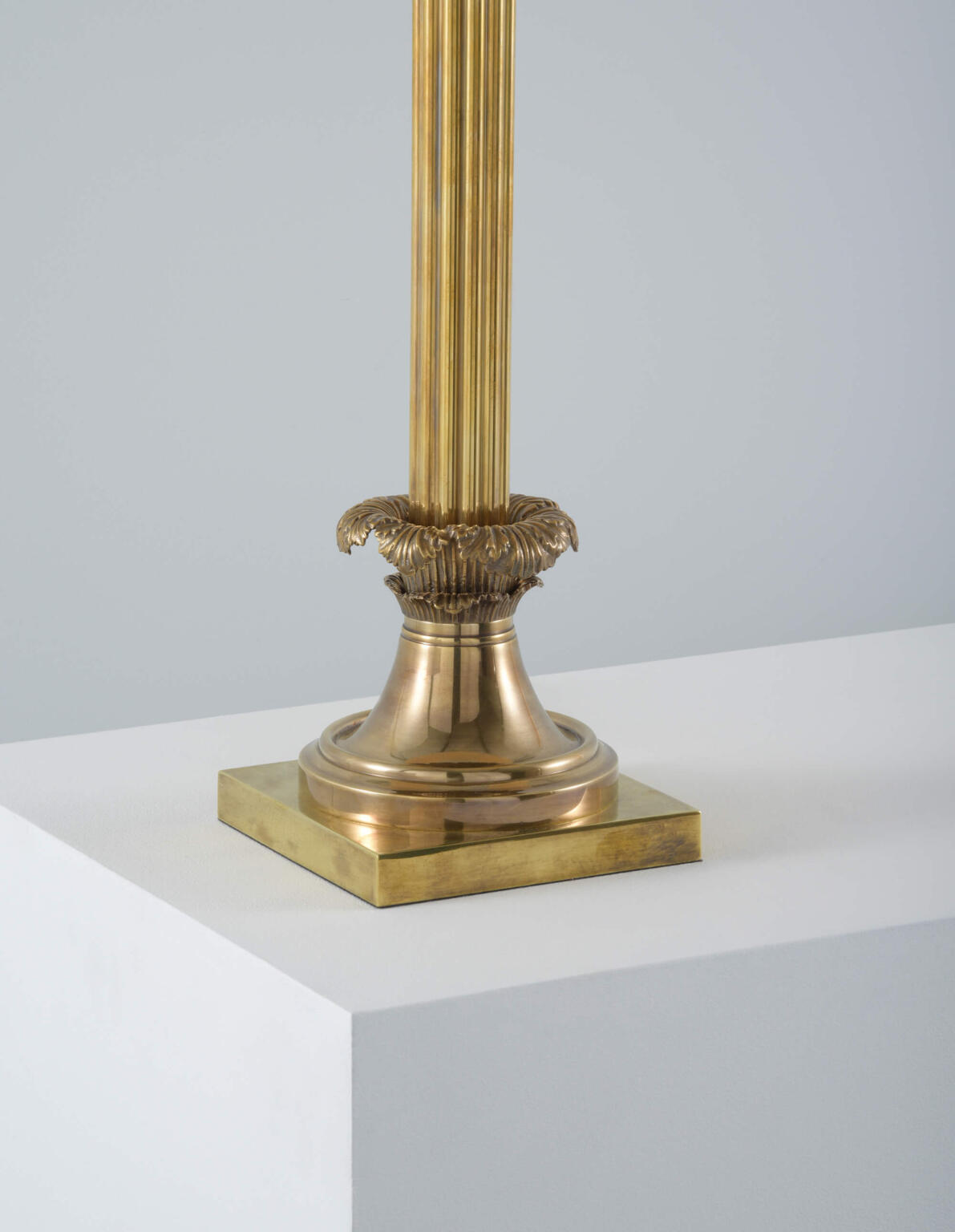 Arum Table Light