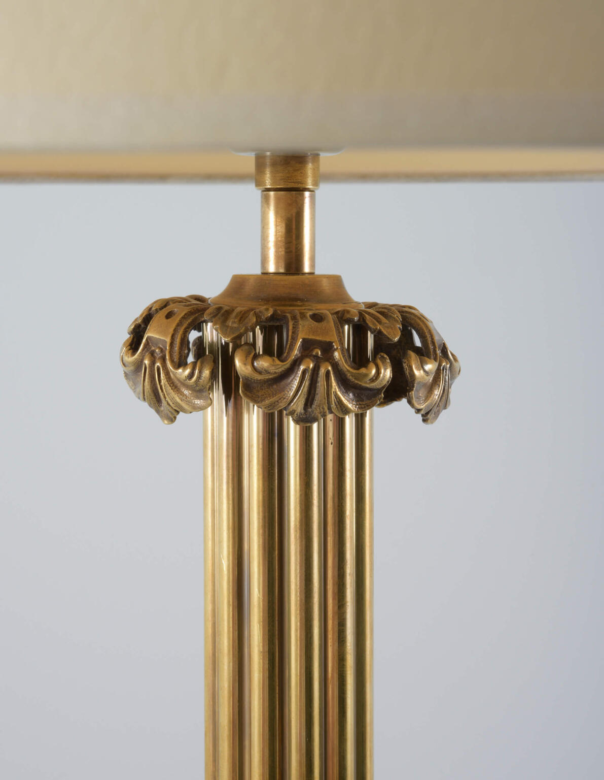 Arum Table Light