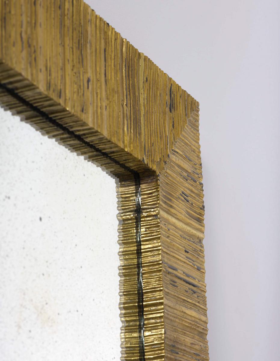 Strata Mirror