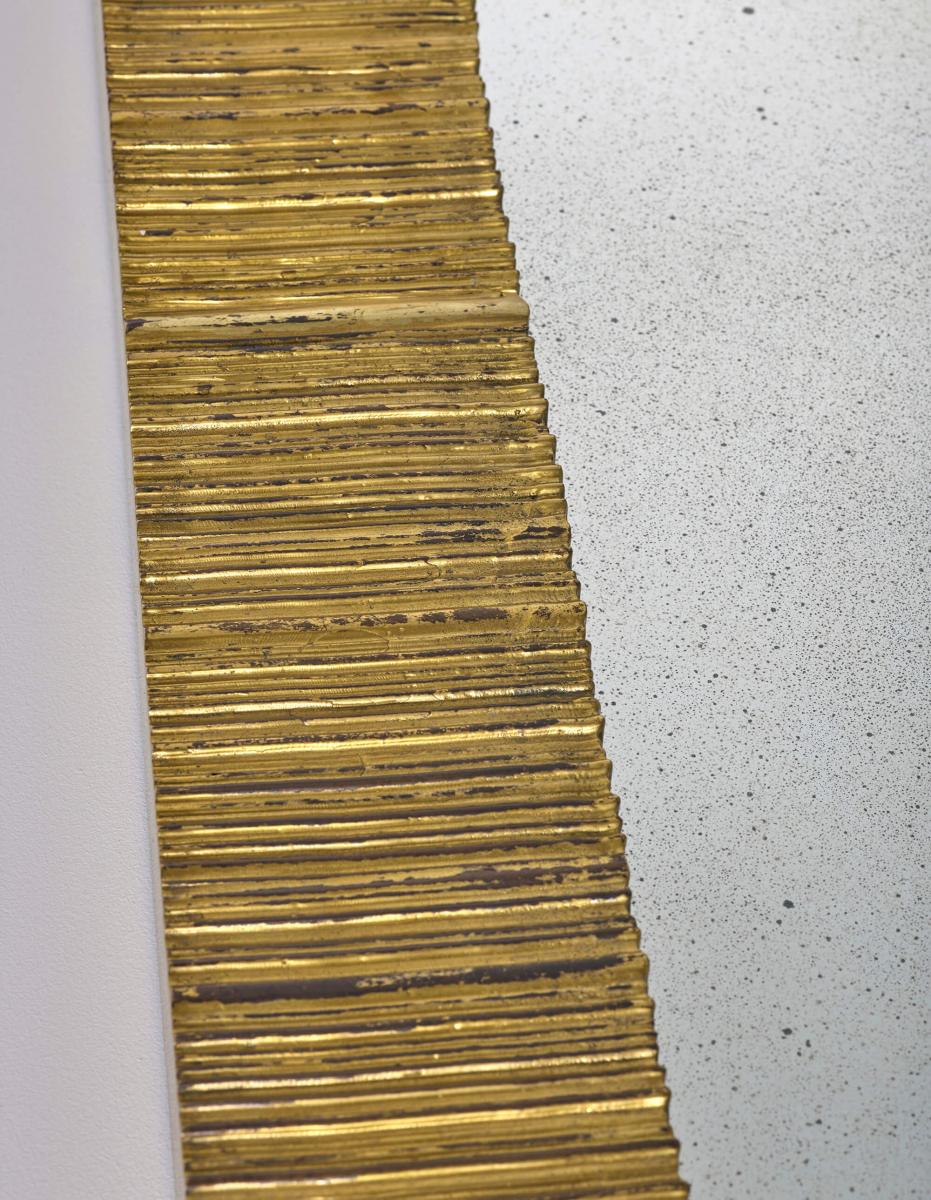 Strata Mirror